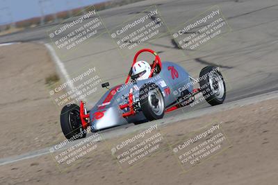 media/Nov-19-2022-CalClub SCCA (Sat) [[baae7b5f0c]]/Group 1/Race (Outside Grapevine)/